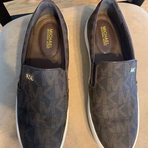 Michael Kors slip on sneakers - size 7
